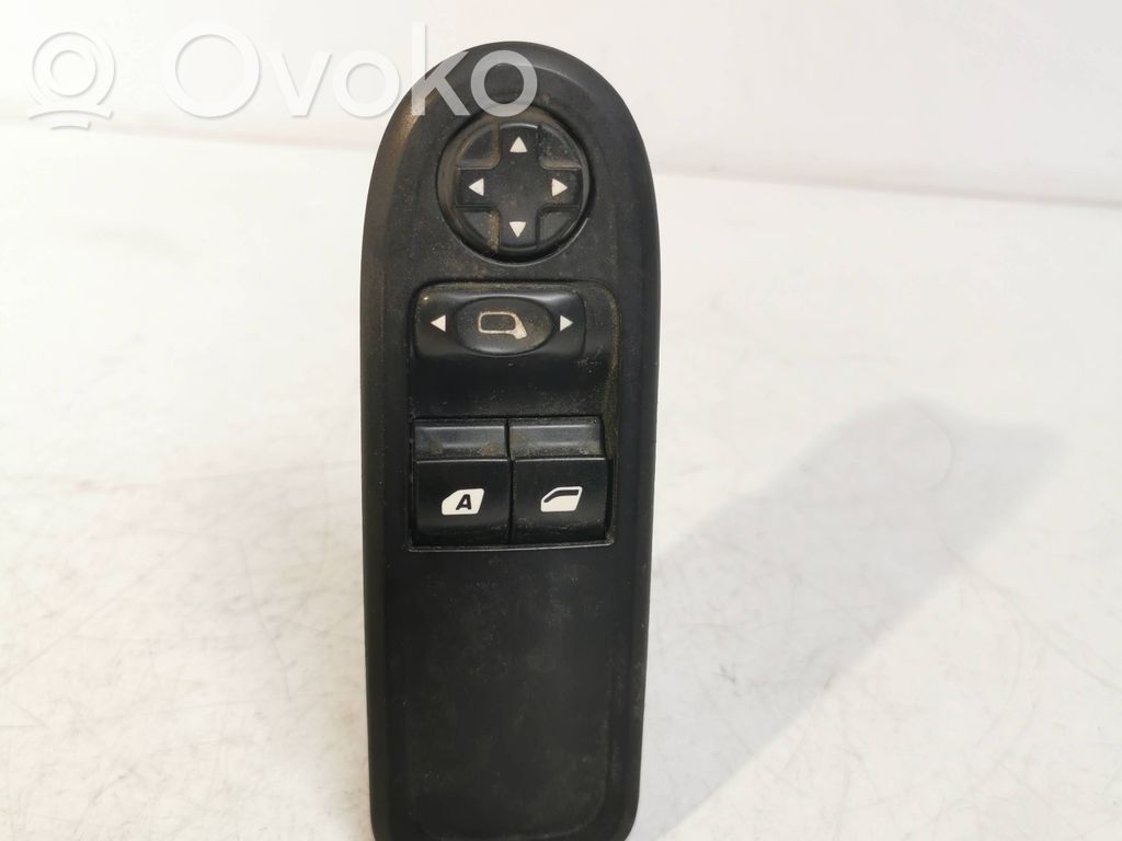 Citroen C3 Electric window control switch 