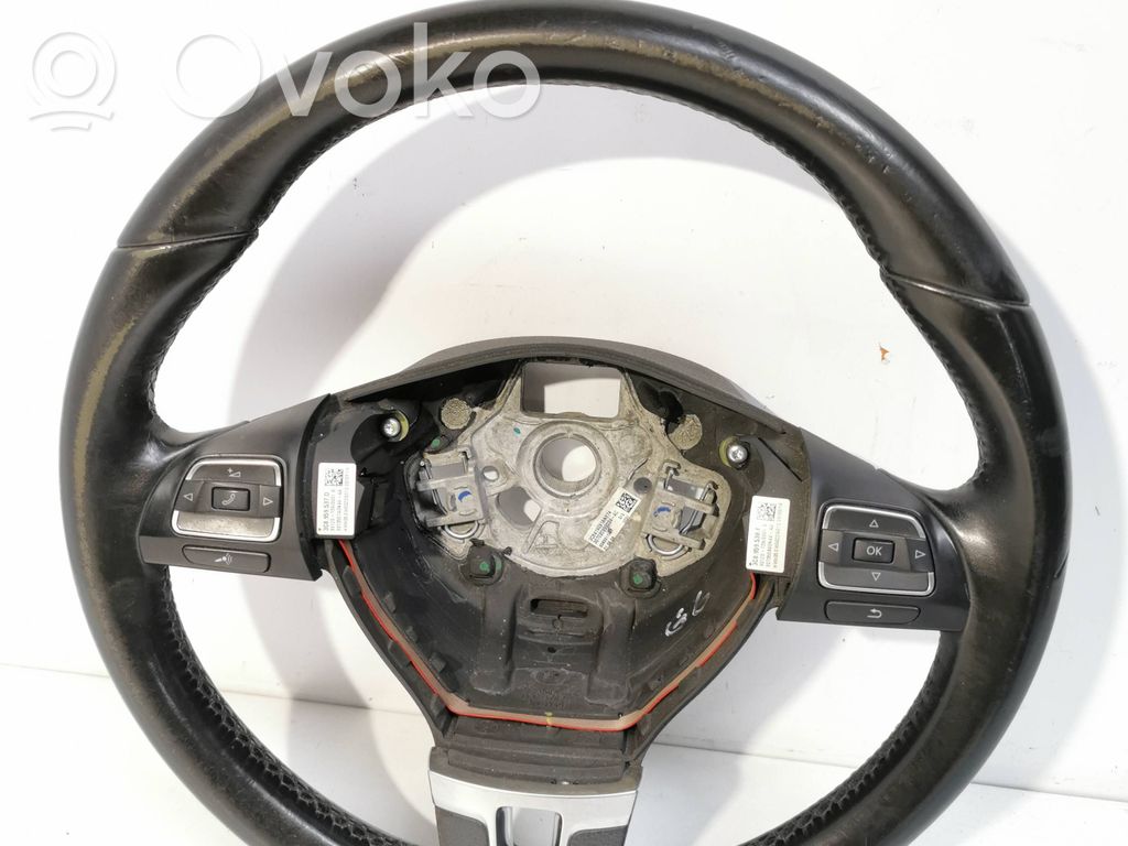 Volkswagen Golf VI Ohjauspyörä 