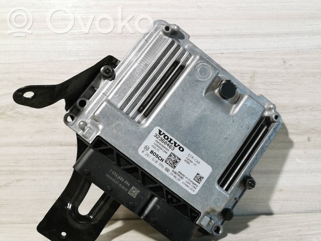 Volvo XC40 Engine control unit/module 