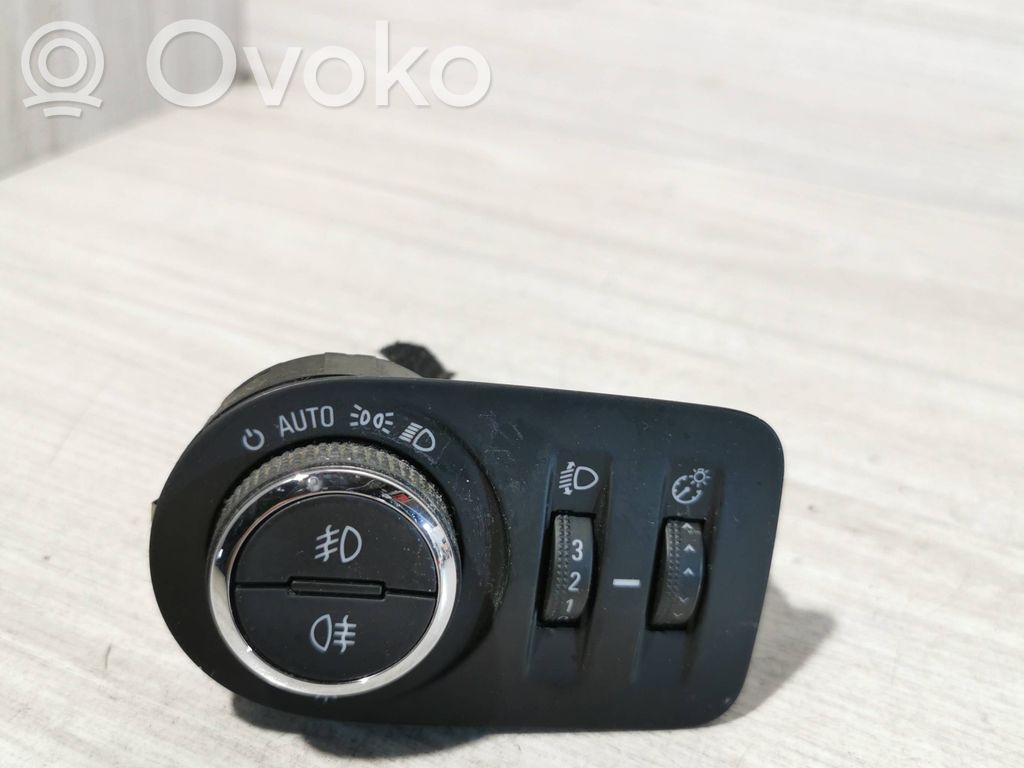 Opel Corsa E Light switch 