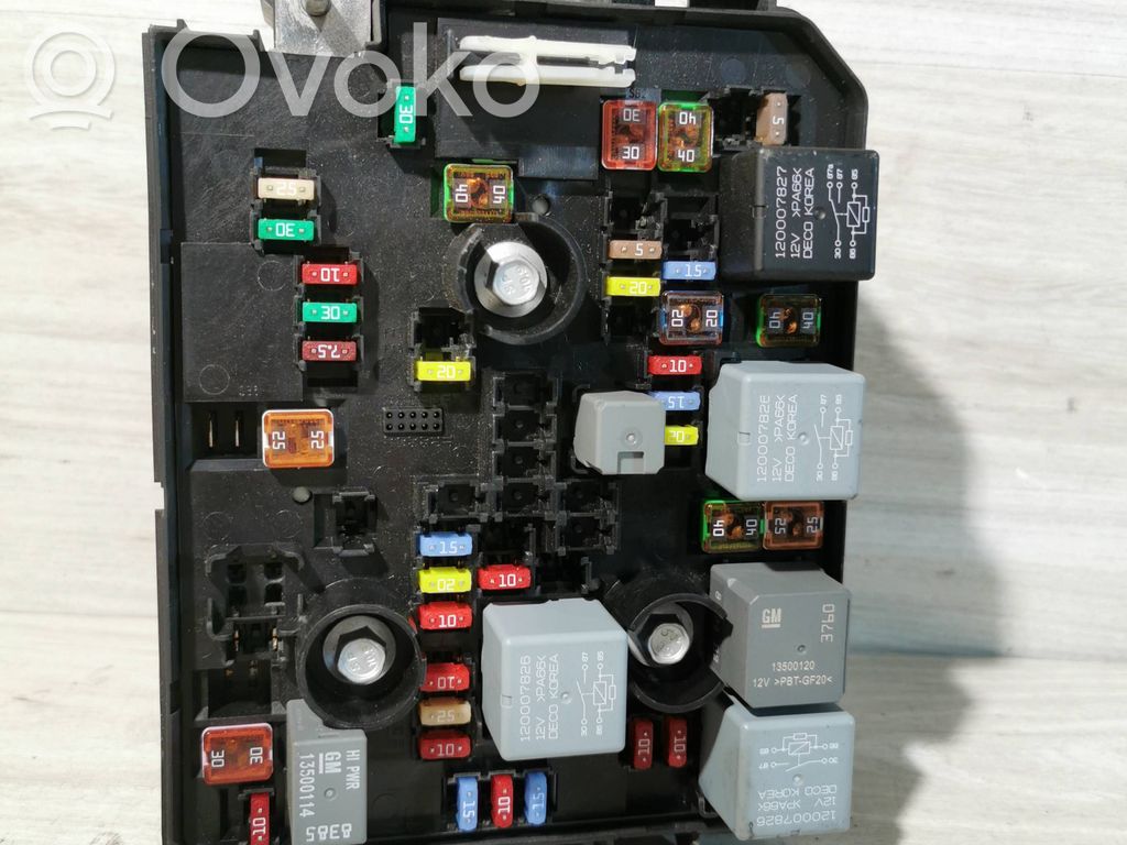 Opel Corsa E Módulo de fusible 