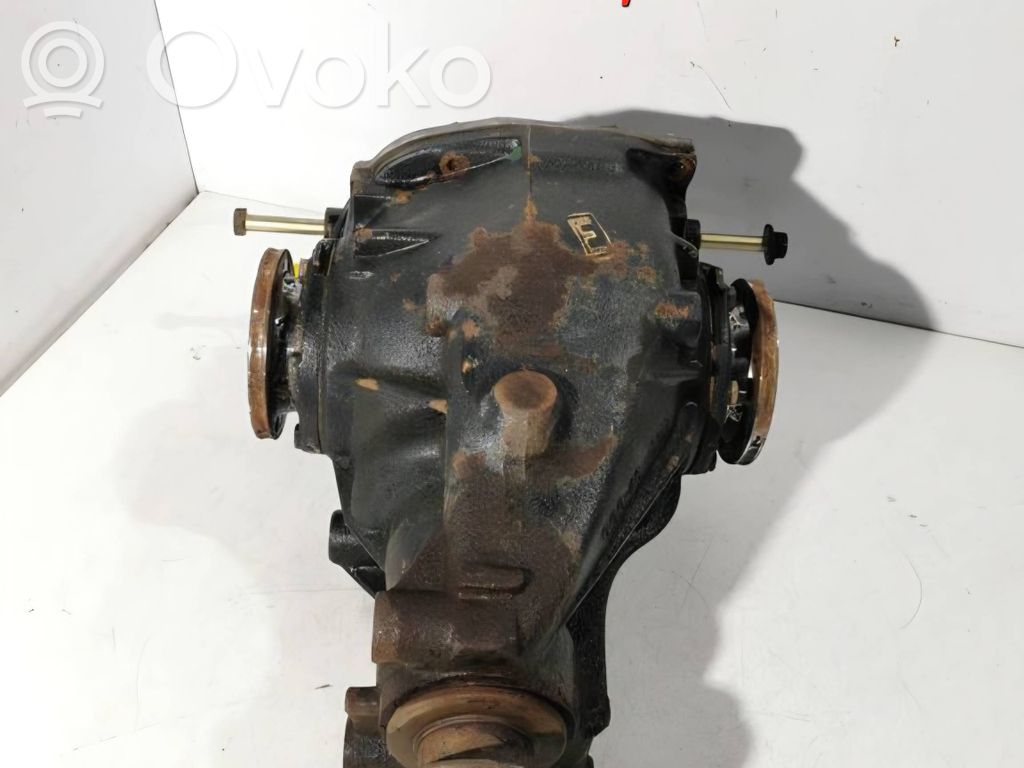 BMW 7 E32 Rear differential 