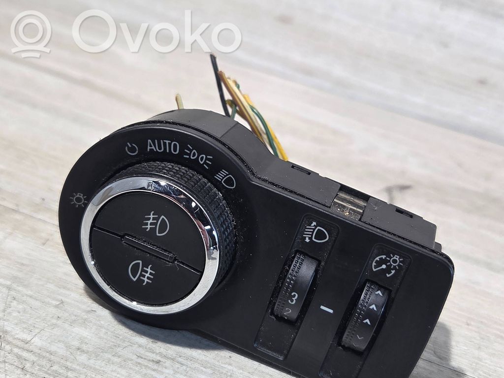 Chevrolet Orlando Light switch 