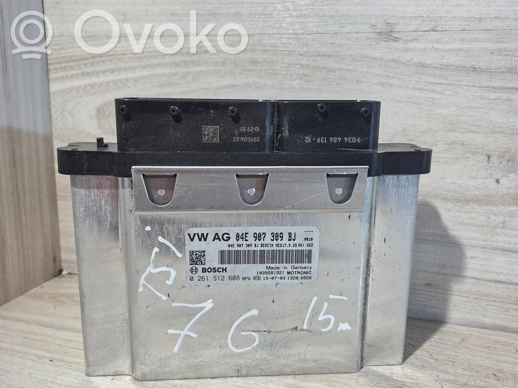 Volkswagen Golf VII Engine control unit/module 