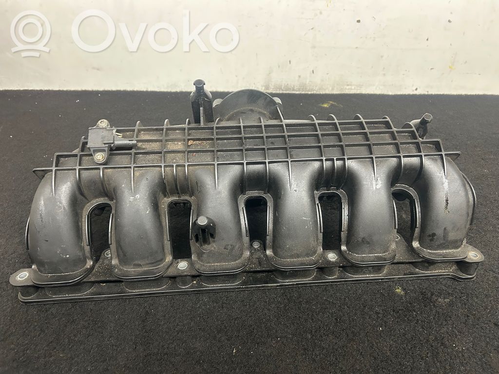 BMW 5 E60 E61 Intake manifold 