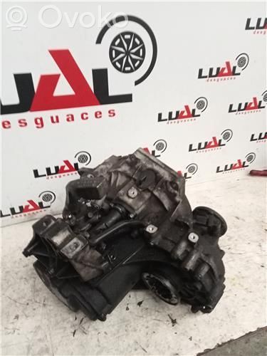Manual 5 speed gearbox   FBF11010