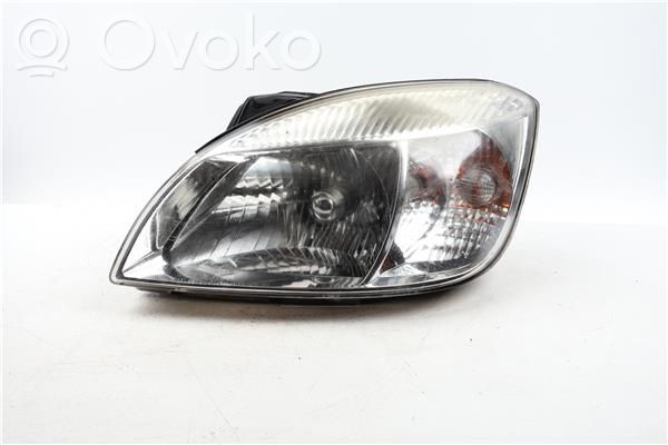 Priekšējais lukturis   92102FD010