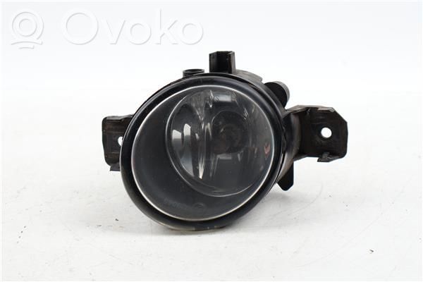 Miglas lukturis priekšā   820002470