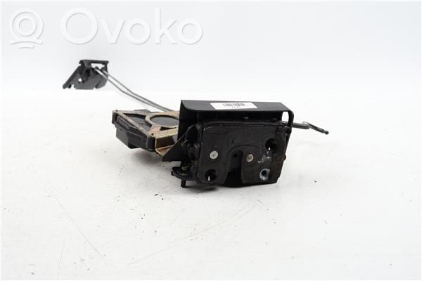 Rear door lock   2XIRL