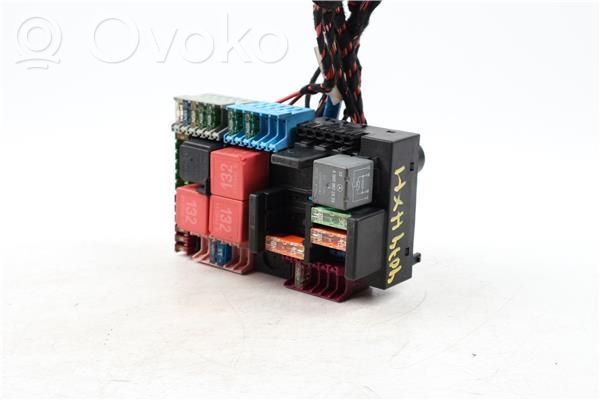 Módulo de fusible   A2059062501