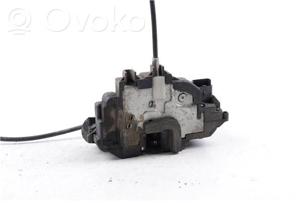Cerradura de puerta delantera   300123E