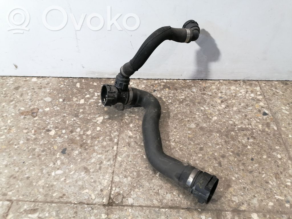 BMW X5 E70 Engine coolant pipe/hose 