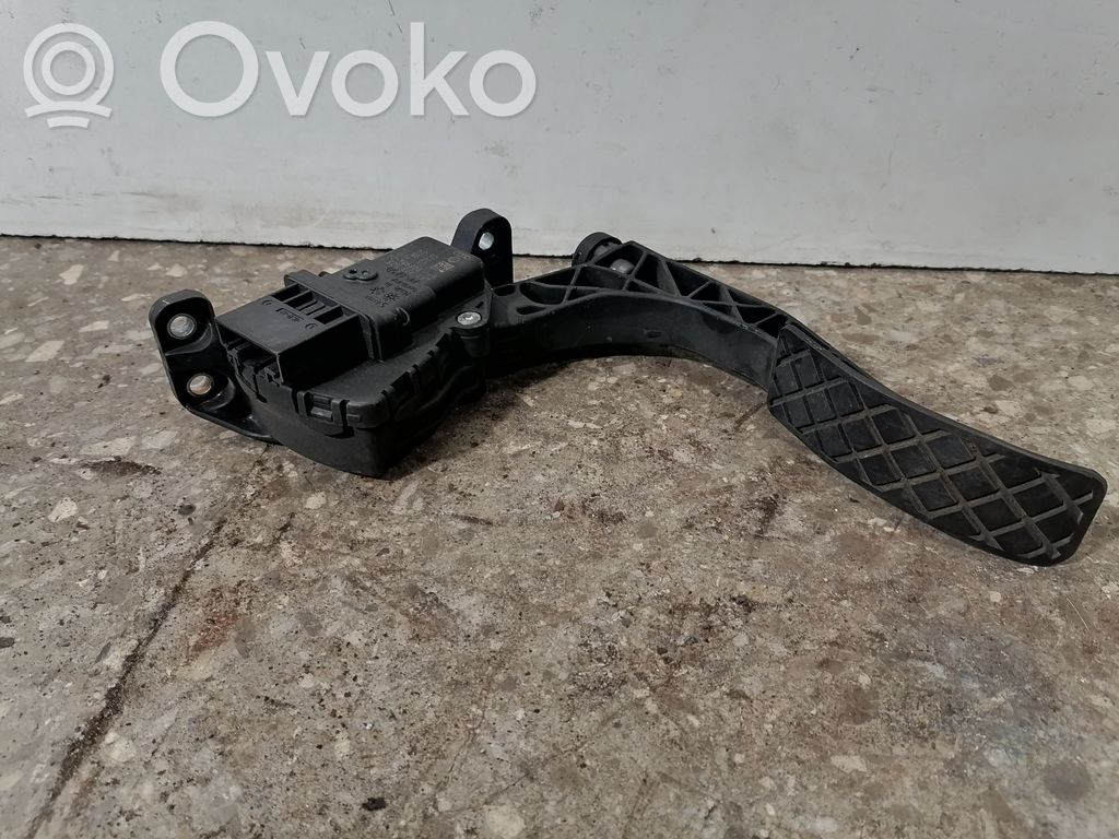 Audi A6 S6 C6 4F Pedał gazu / przyspieszenia 