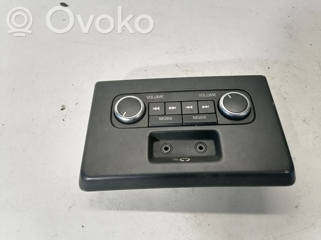 Volvo V70 Head unit multimedia control 