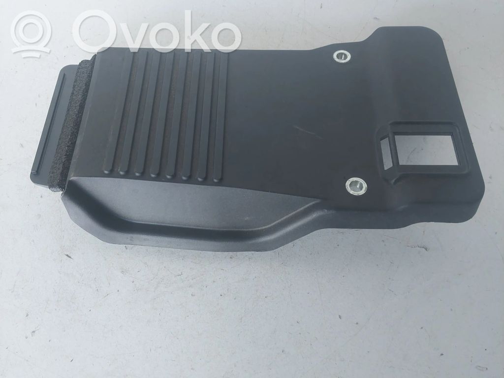 Volvo XC90 Sulakerasian kansi 