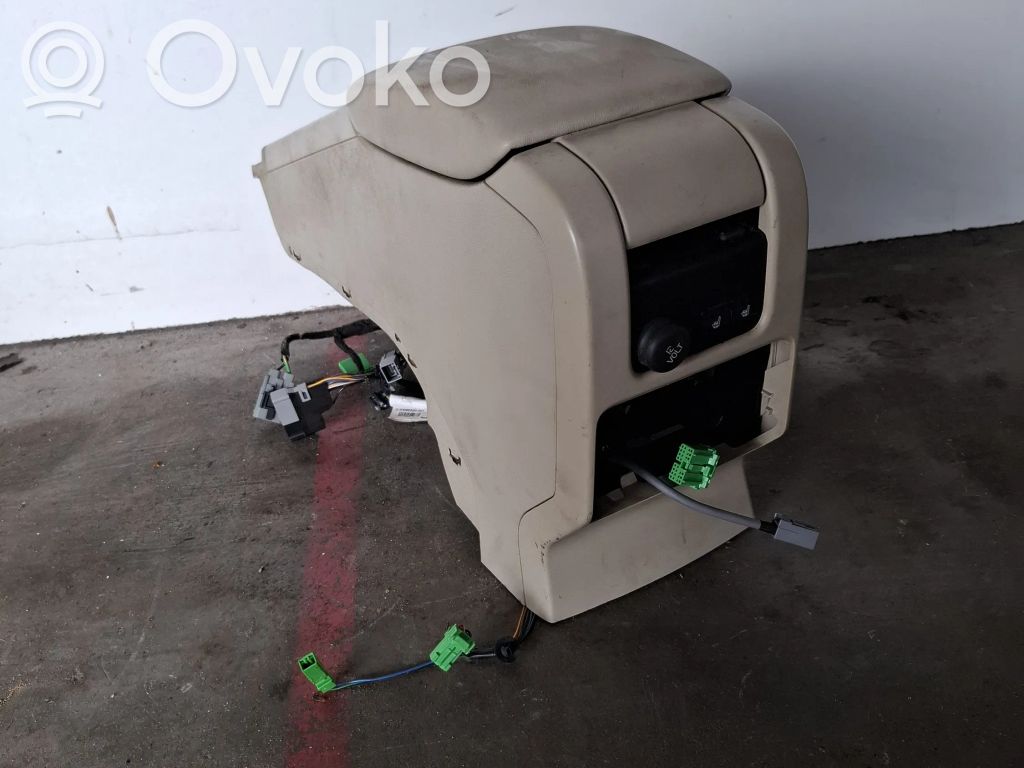 Volvo XC60 Armrest 