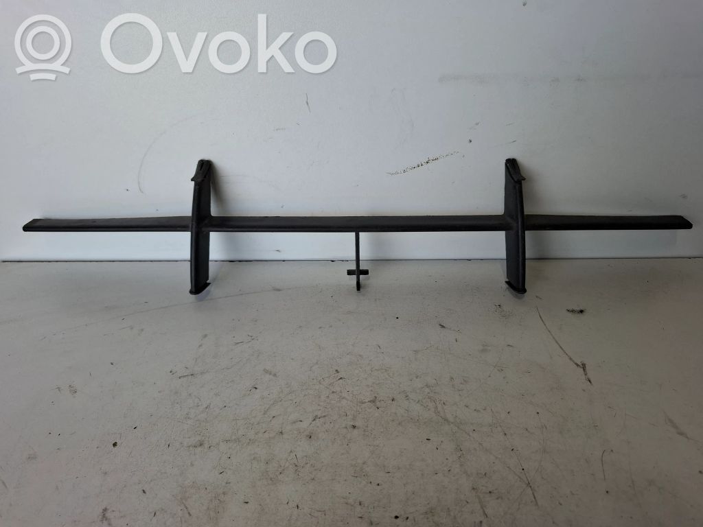 Volvo S60 Priekšpusē dekoratīva bampera uzlikas 