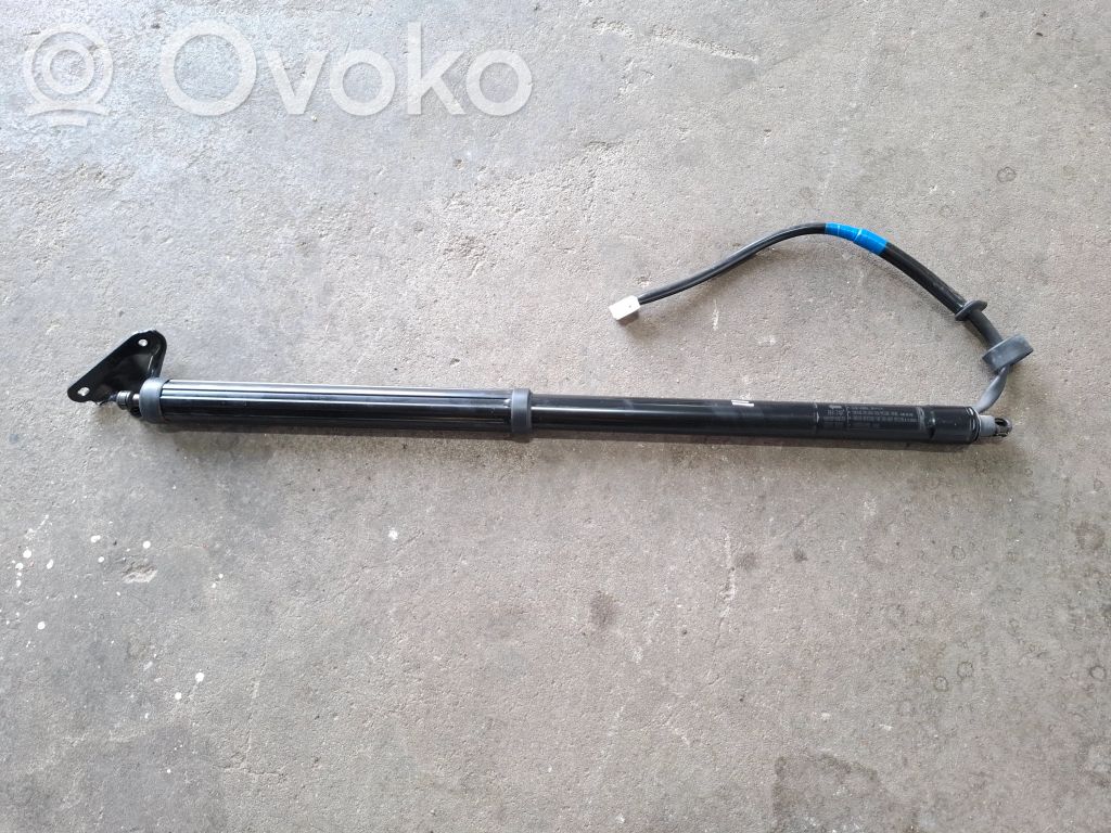Lexus RX 450H Tailgate/trunk strut/damper 