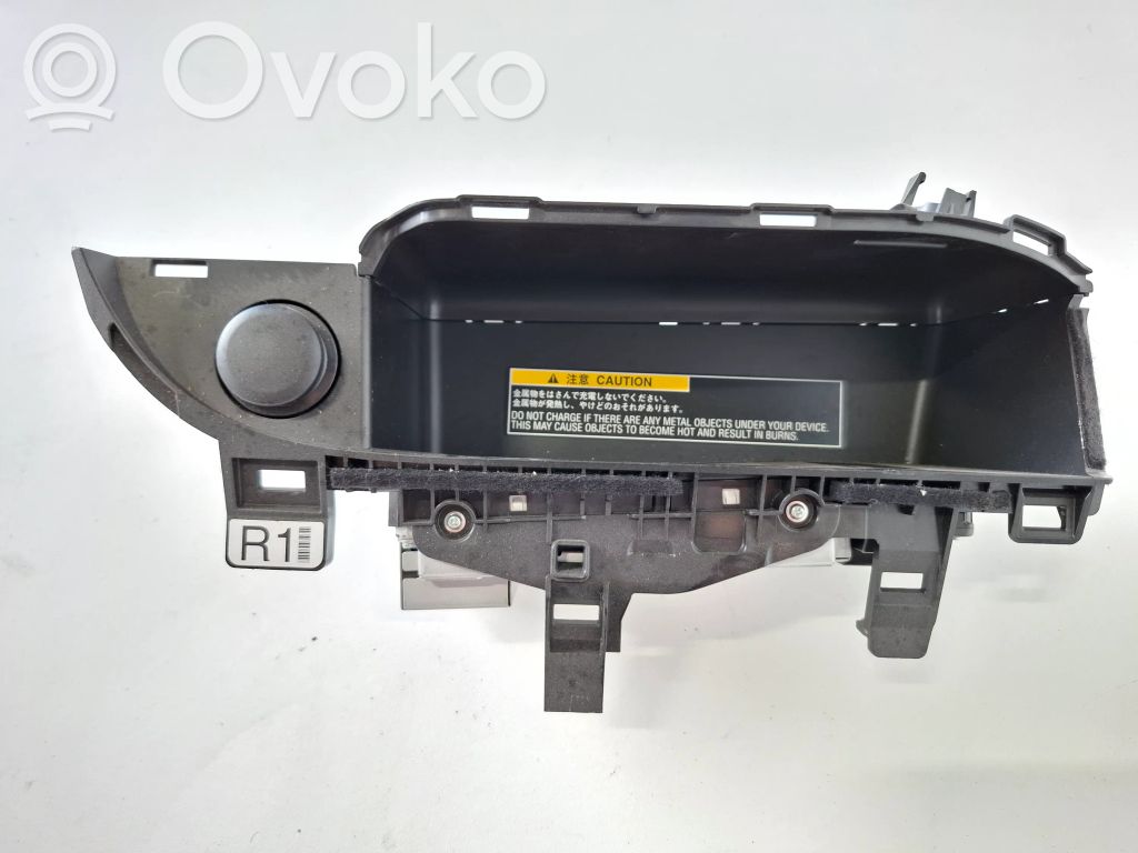 Lexus RX 450H Wireless charging module 