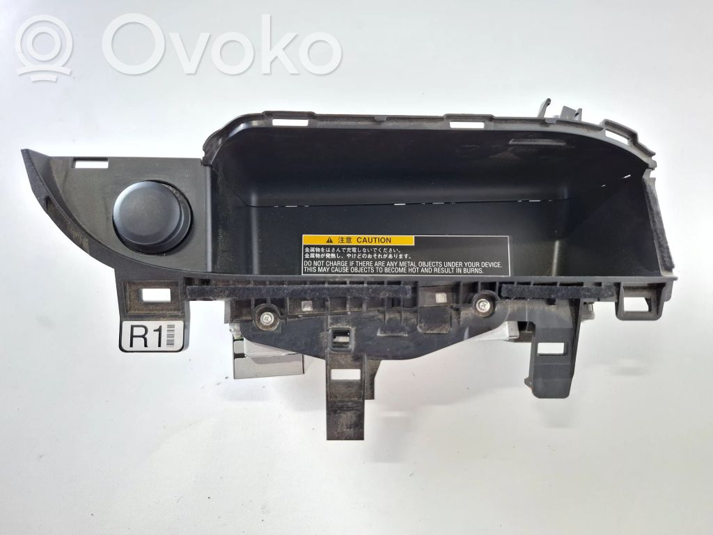 Lexus RX 450H Wireless charging module 