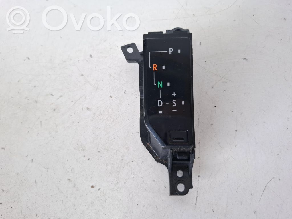 Lexus NX Gear shift selector indicator 