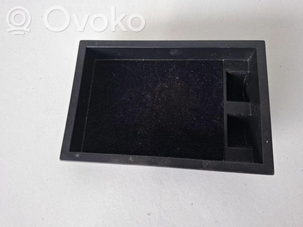 Lexus NX Konsolės stalčiuko/lentynėlės paklotėlis 
