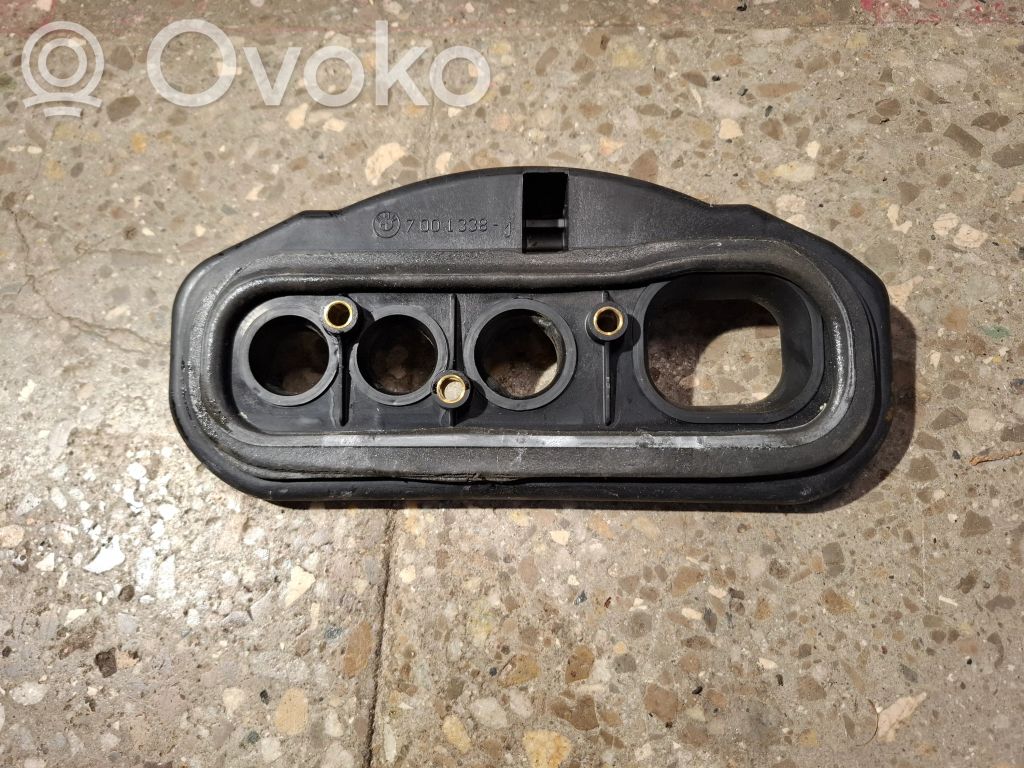 BMW 7 E65 E66 Schalldämmung unter dem Armaturenbrett Cockpit 