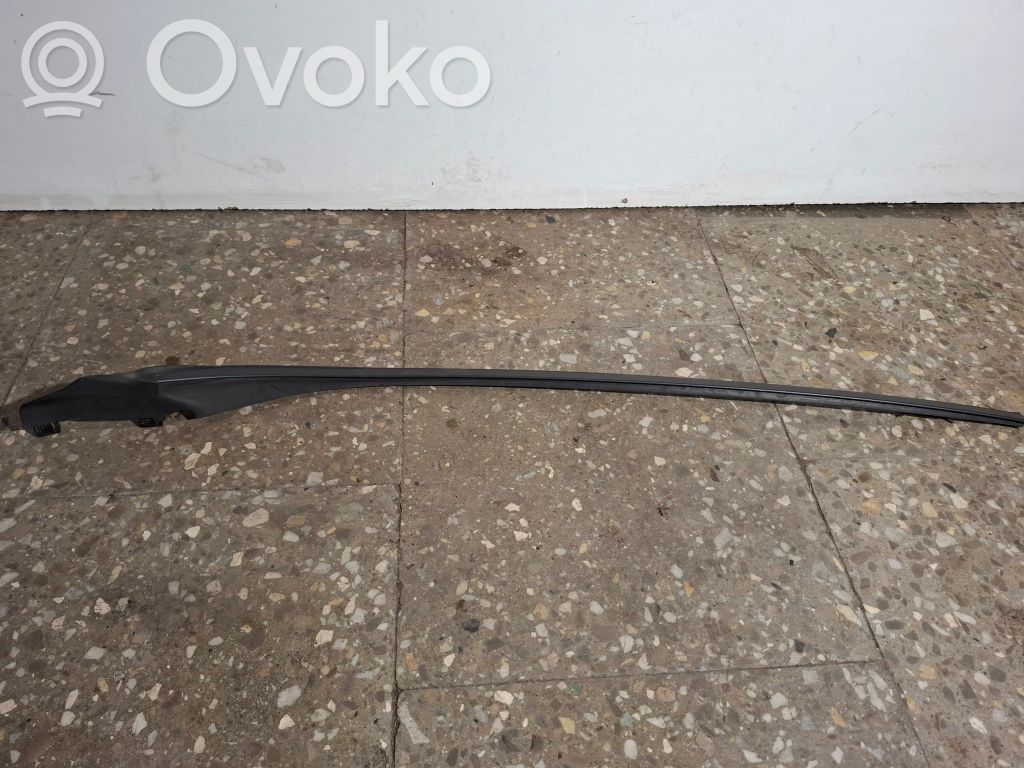 Volvo V60 Windshield trim 