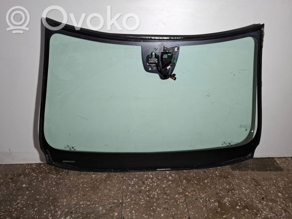 Volvo S60 Front windscreen/windshield window 