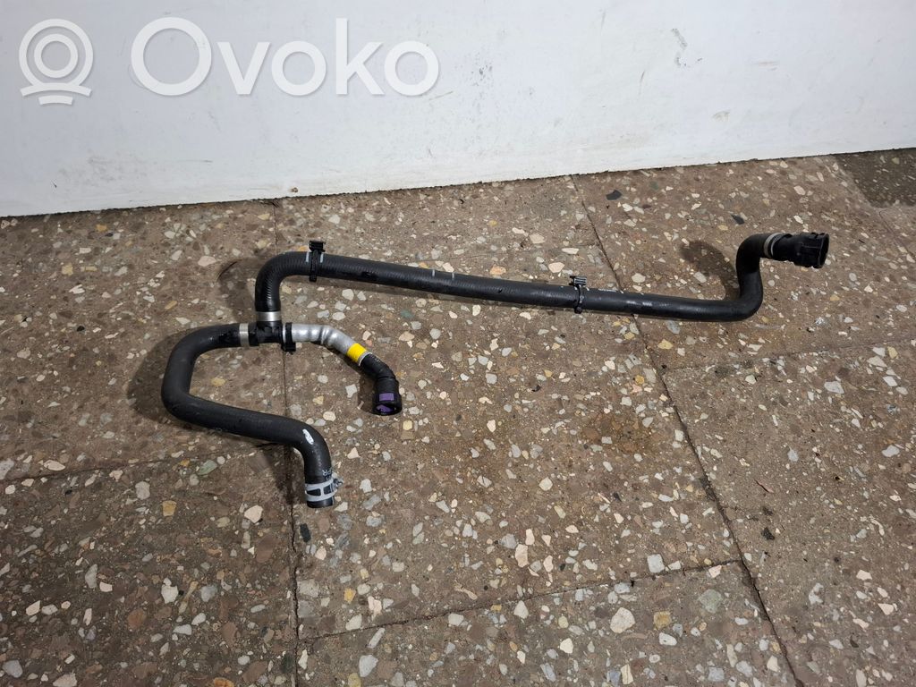 Volvo V60 Engine coolant pipe/hose 