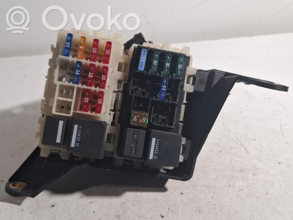 Volvo V60 Módulo de fusible 