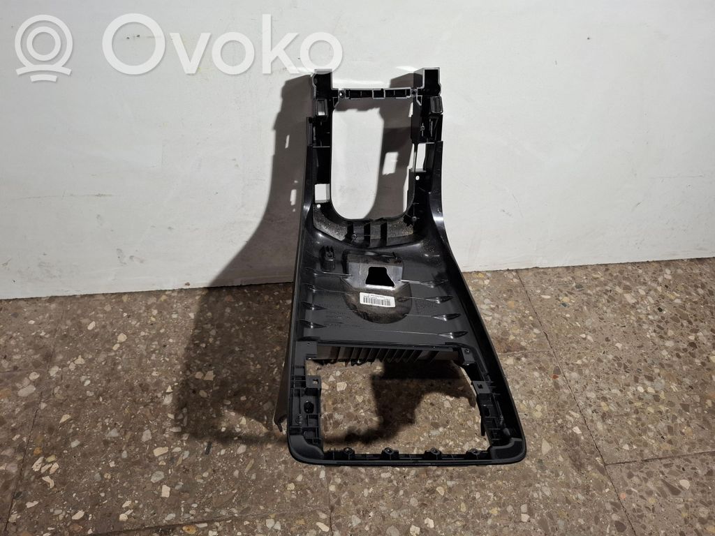 Volvo V60 Center console 