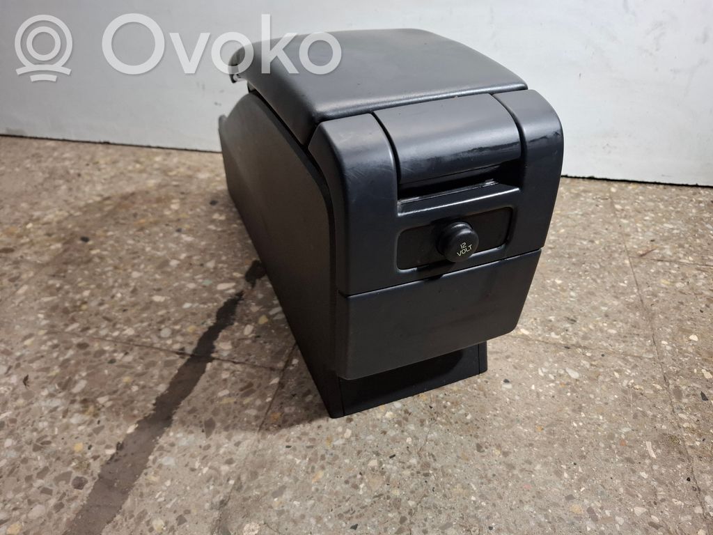 Volvo XC70 Reposabrazos 