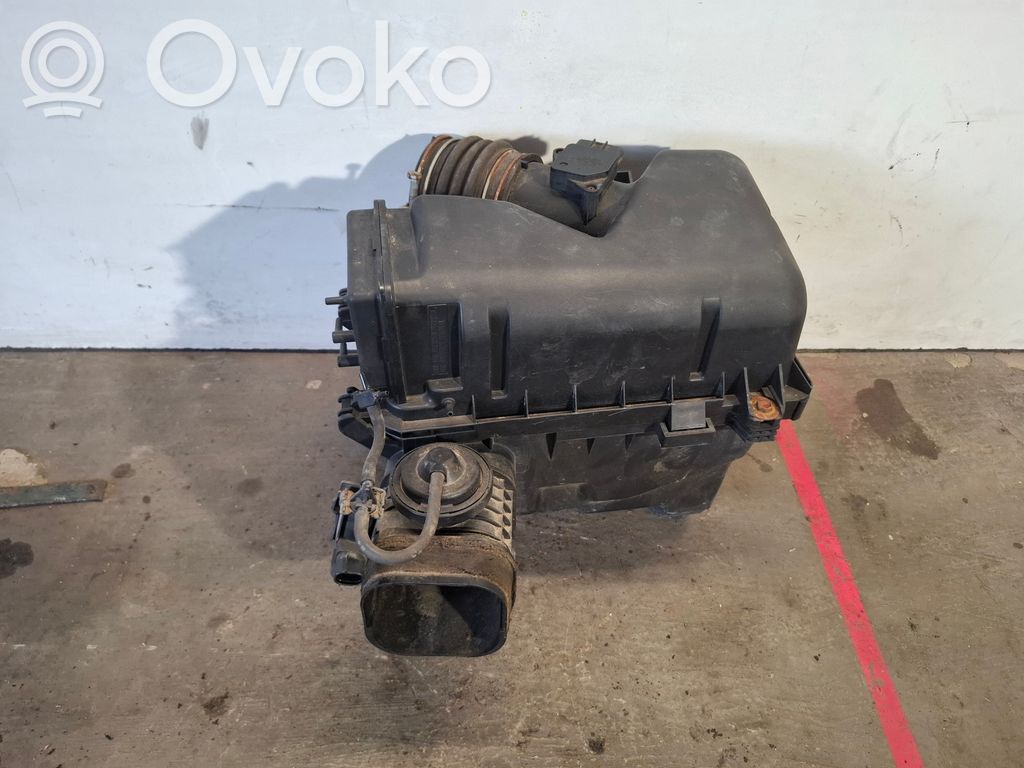 Lexus RX 300 Obudowa filtra powietrza 