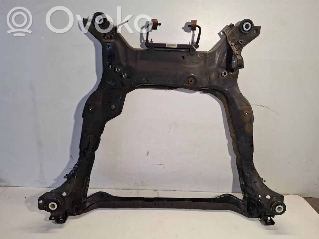 Volvo V60 Priekinis traversas 