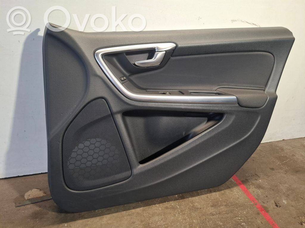 Volvo V60 Front door card panel trim 