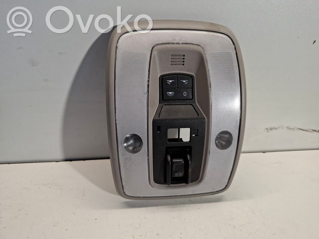 Volvo V60 Priekinių vietų apšvietimo žibintas 