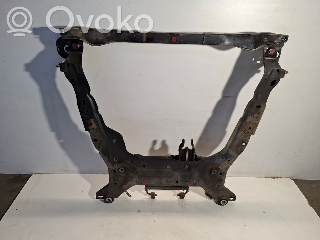 Volvo V60 Priekinis traversas 