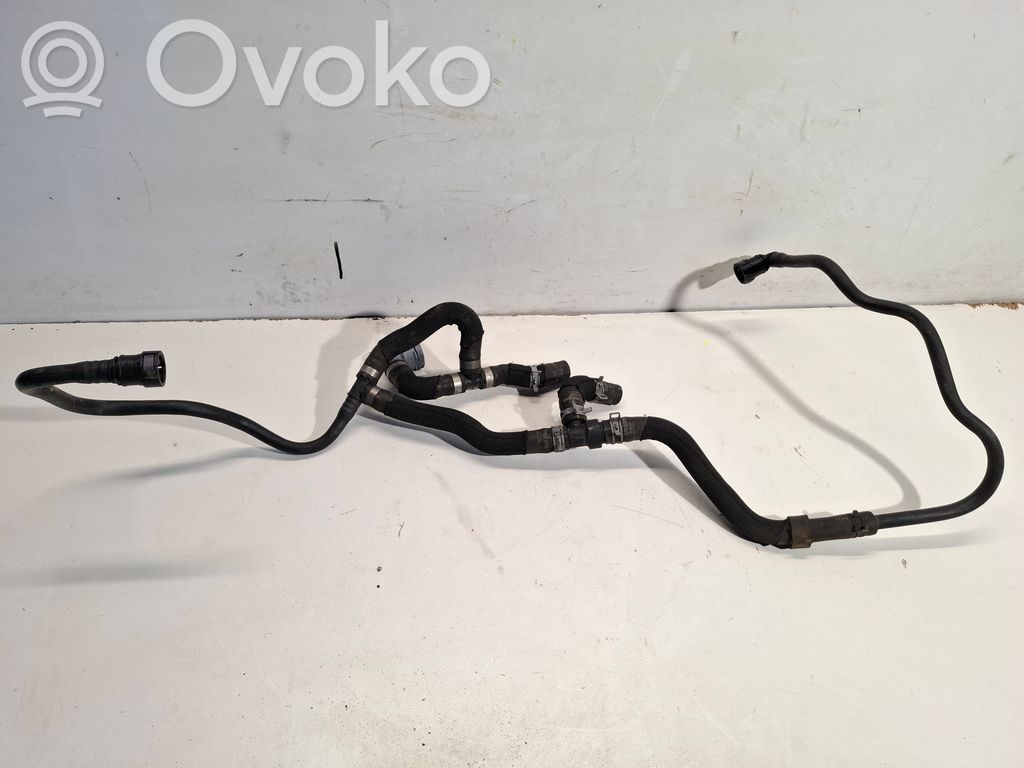 Volvo V60 Engine coolant pipe/hose 