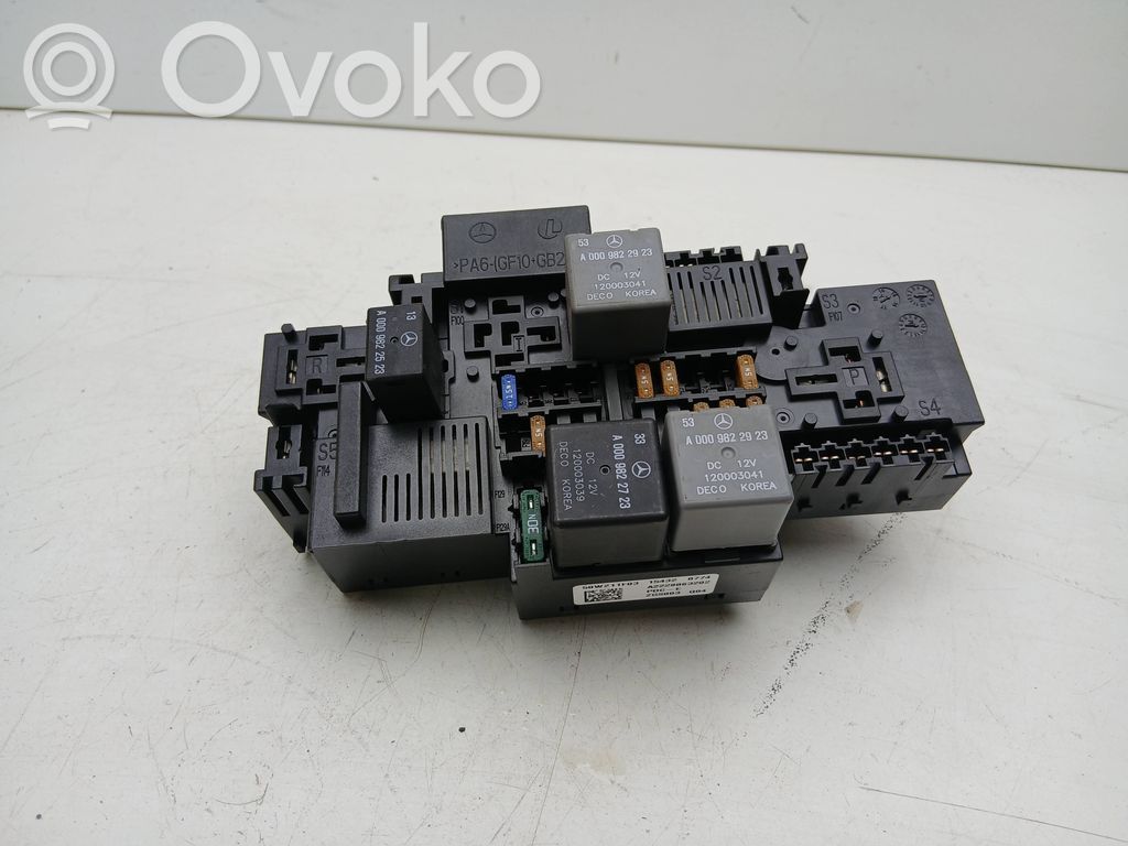 Mercedes-Benz C W205 Módulo de fusible 