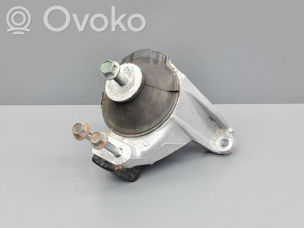 Honda Civic IX Engine mount bracket 