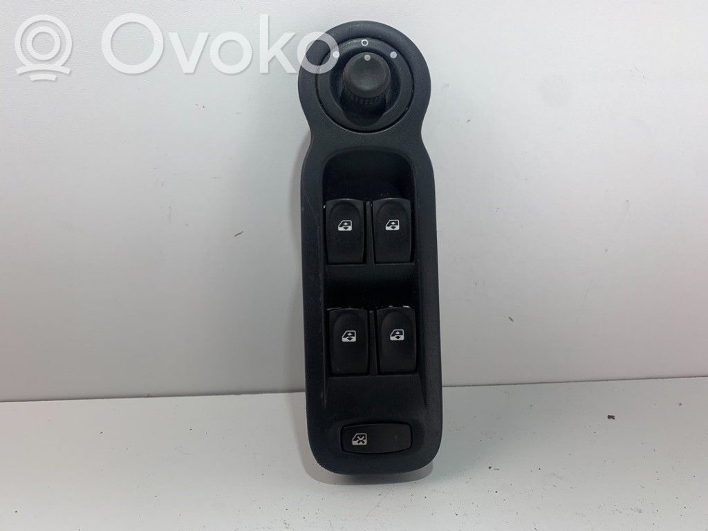 Renault Modus Electric window control switch 