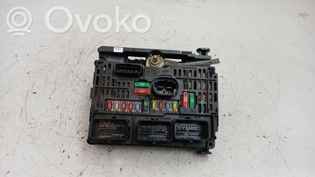 Citroen C4 I Drošinātāju kaste (komplekts) 