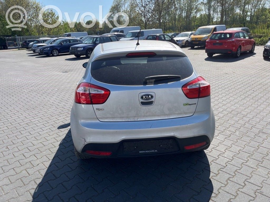 KIA Rio Eje trasero 