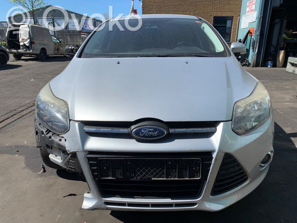Ford Focus C-MAX Priekinis pusašis 