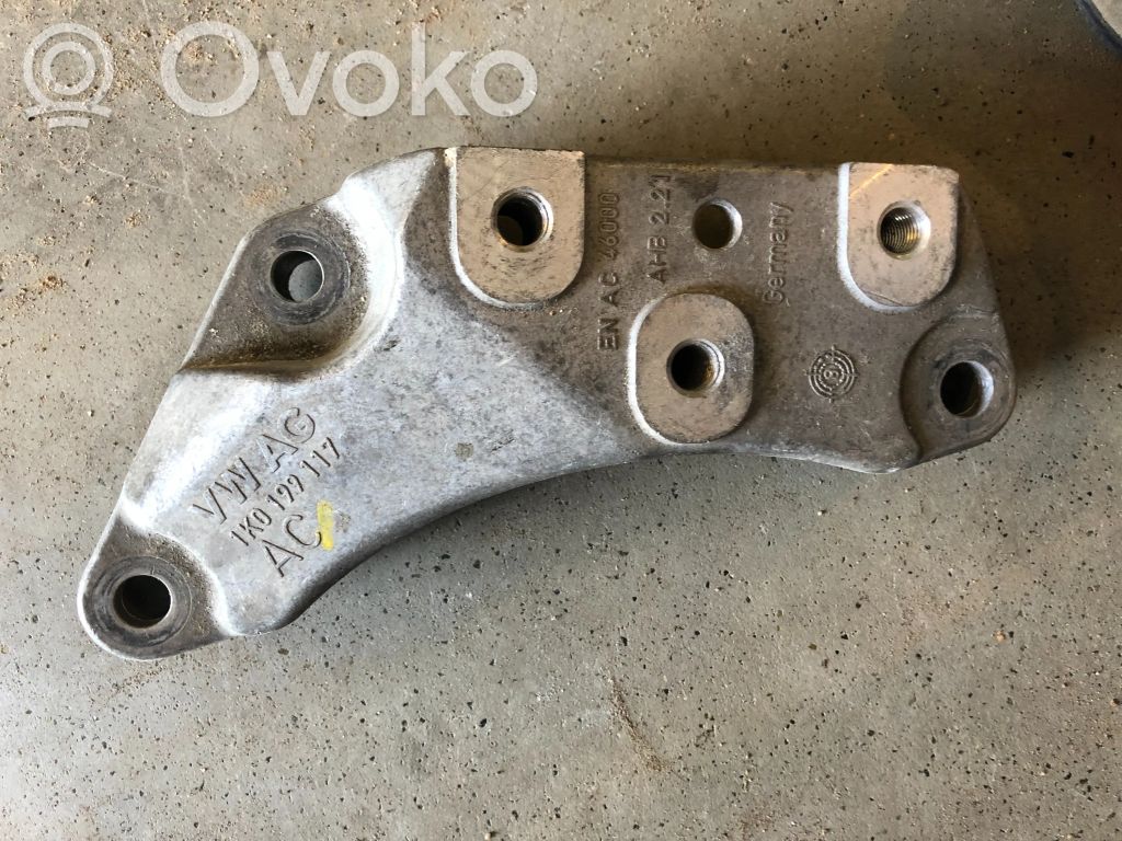 Volkswagen PASSAT B6 Gearbox mounting bracket 