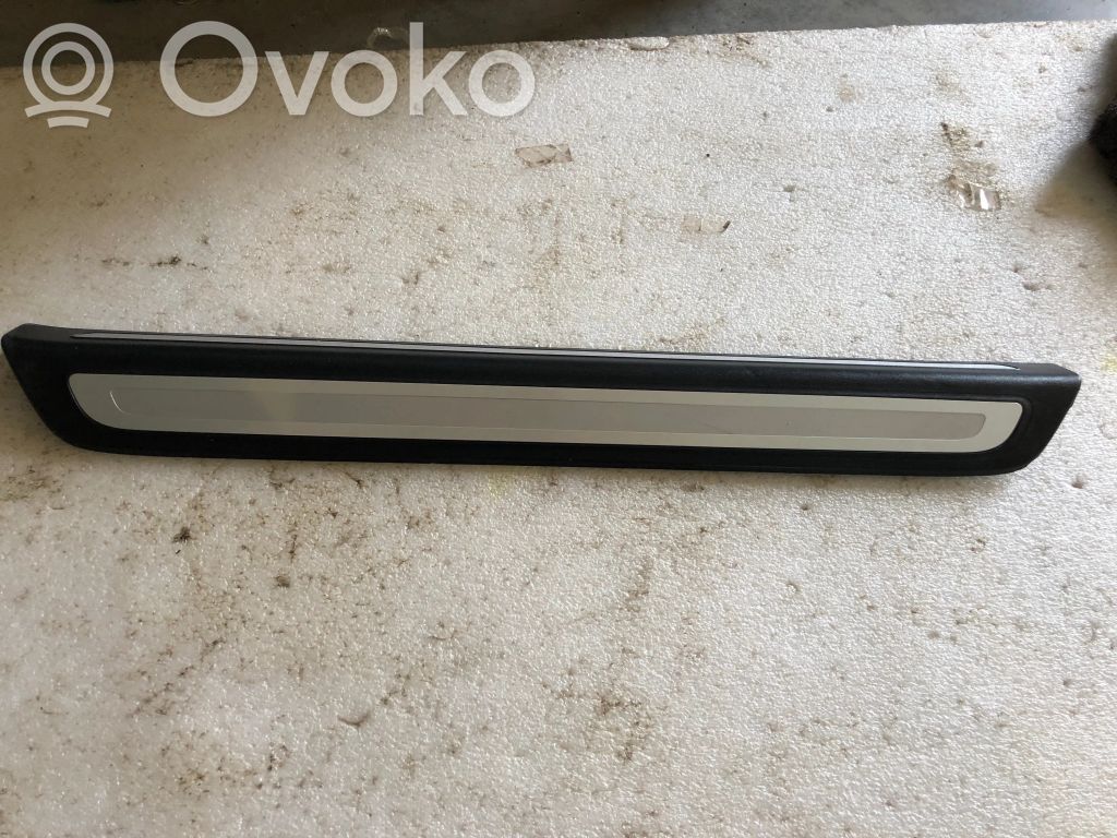 Audi Q5 SQ5 8R Osłona słupka szyby przedniej / A 
