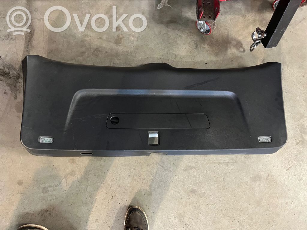 Audi Q7 4M Tailgate trim 