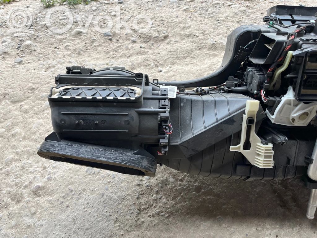 Audi A5 8T 8F Interior heater climate box assembly 