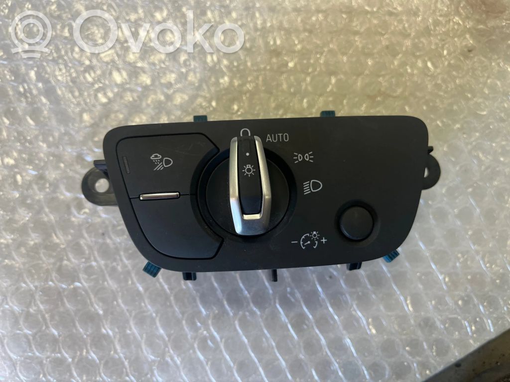 Audi Q7 4M Light switch 